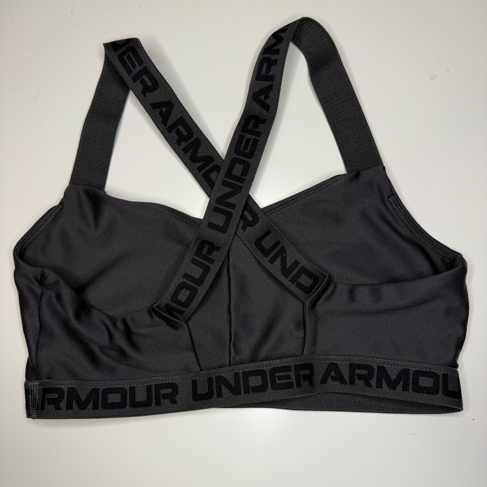 Under Armour Women's Charcoal Black Sports Bra Size Small, pads missing - Picture 2 of 5